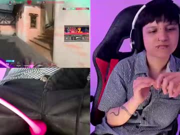 See Charlietaylor_ online Now @ wank.ch