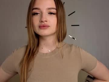 See Charoletteharles online Now @ wank.ch