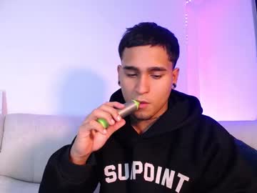 See Chriss_wg_ online Now @ wank.ch