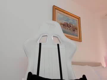 See Christine0990__ online Now @ wank.ch