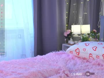 See Cinacramby online Now @ wank.ch