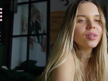 See Corni__ online Now @ wank.ch