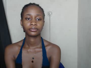 See Creamyxmuffin online Now @ wank.ch