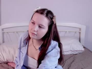 See Crystal_frost online Now @ wank.ch