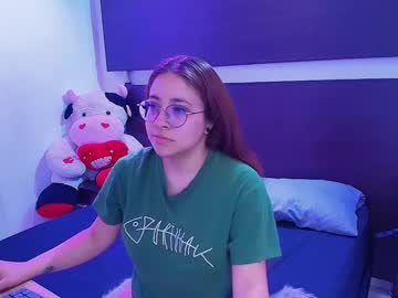 See Crystal_rennie online Now @ wank.ch