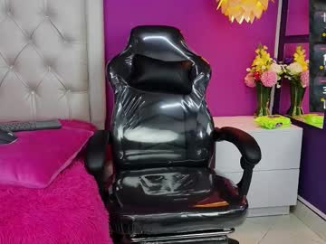 See Crystal_rosse__ online Now @ wank.ch