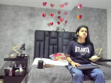 See Crystalboow online Now @ wank.ch