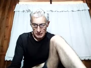 See Cucaio18 online Now @ wank.ch