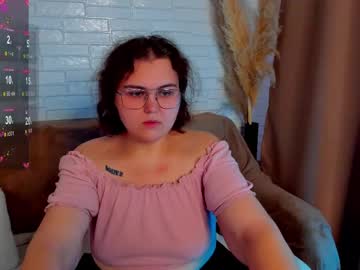 See Curvy_janie online Now @ wank.ch