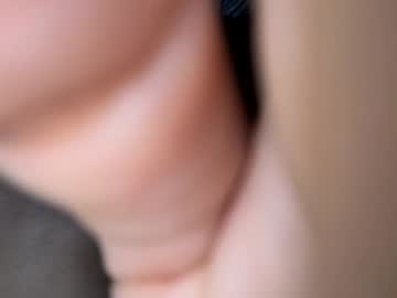 See Cute_cat12 online Now @ wank.ch