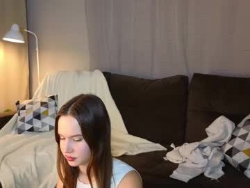 See Cutiee_alice online Now @ wank.ch