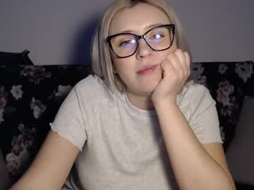 See Dalyana22 online Now @ wank.ch