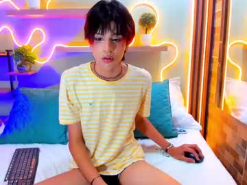 See Dan_copers online Now @ wank.ch