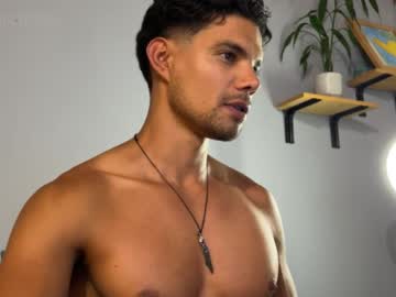 See Daniel0910s online Now @ wank.ch