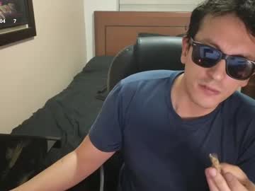 See Danruiz33 online Now @ wank.ch