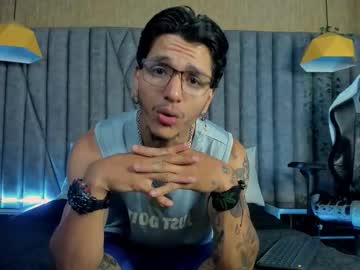 See Danteolsen online Now @ wank.ch