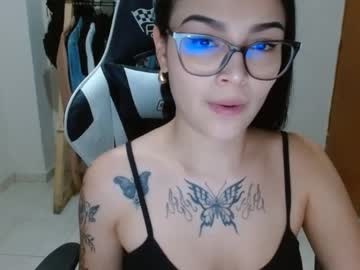 See Darly_scartt online Now @ wank.ch