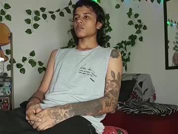 See Davidprinxxe online Now @ wank.ch