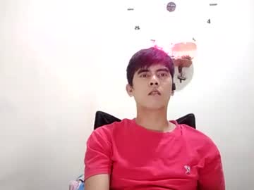 See Davidrocero online Now @ wank.ch