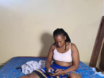 See Dellah22 online Now @ wank.ch