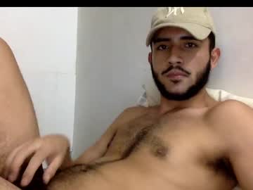 See Derek_smiith online Now @ wank.ch