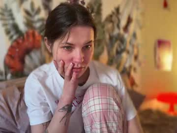 See Di_n_alex online Now @ wank.ch