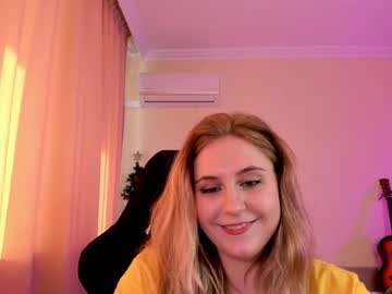 See Diana_floweri online Now @ wank.ch