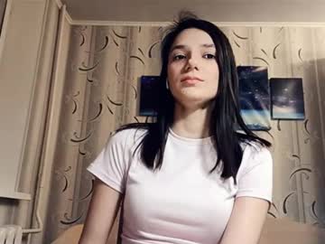 See Dinorahfleeks online Now @ wank.ch