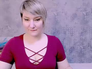 See Djullia online Now @ wank.ch