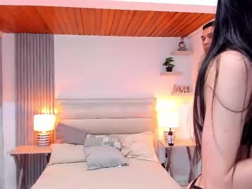See Dolls_wallen online Now @ wank.ch