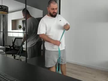 See Dravenpeak online Now @ wank.ch