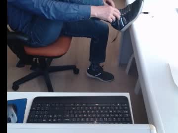 See Dutchpornking2 online Now @ wank.ch
