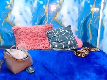 See Ebonysunshine4u online Now @ wank.ch