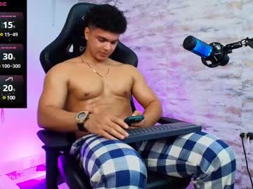 See Edward__clarck online Now @ wank.ch