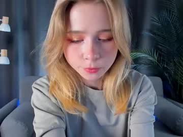 See Edytfisk online Now @ wank.ch