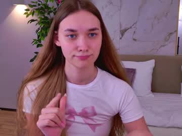 See Elizabethcash online Now @ wank.ch