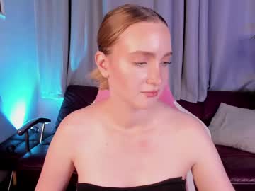 See Ellabloom online Now @ wank.ch