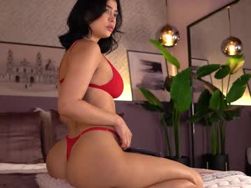 See Ellediane online Now @ wank.ch