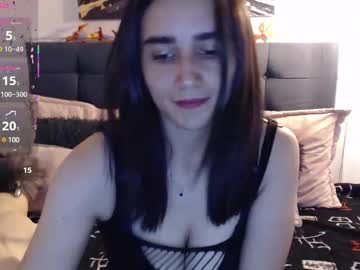 See Elowen_halley1 online Now @ wank.ch