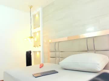 See Ely_brown online Now @ wank.ch