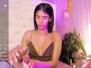 See Ema_lambert online Now @ wank.ch