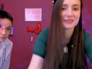 See Emi_fade online Now @ wank.ch