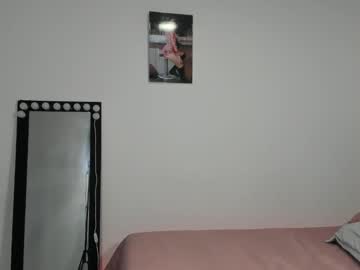 See Emilydauz online Now @ wank.ch