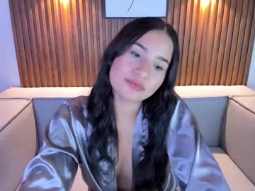See Emilyy_kim online Now @ wank.ch