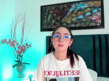 See Emilyywatson online Now @ wank.ch