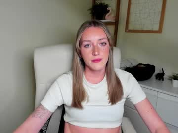See Evelynblond online Now @ wank.ch