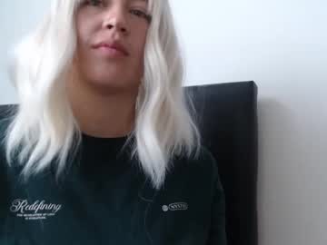 See Francescaasmith online Now @ wank.ch