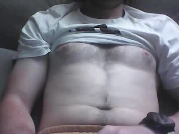 See Frencheeboy online Now @ wank.ch