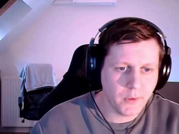 See Frenchfrieswithmayo online Now @ wank.ch