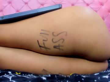 See Gaby_fullmessy online Now @ wank.ch